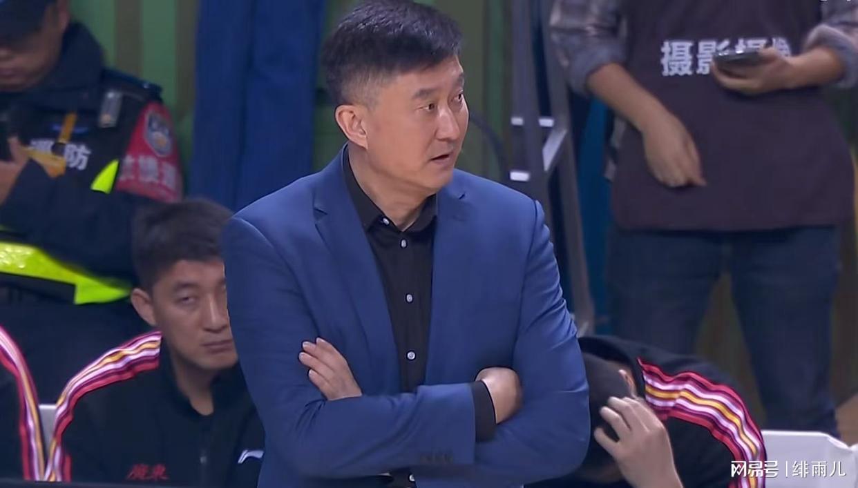爱游戏体育官方入口-天赋第一却打不出来！广东队扶正新锋线大侧翼，保杜锋躺进总决赛