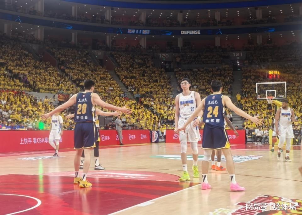 CBA四强定1席！广东拒绝被4杀淘汰，上海赛季5杀山东率先晋级